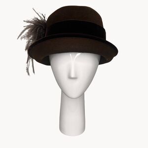 Vintage 70s Plaza Suite by Betmar Brown Felt Hat Satin Band Ostrich Plume Cloche